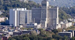 De gezondheidszorgsystemen van Pittsburgh plannen voor verhoogde zorgbehoeften tijdens de NFL Draft