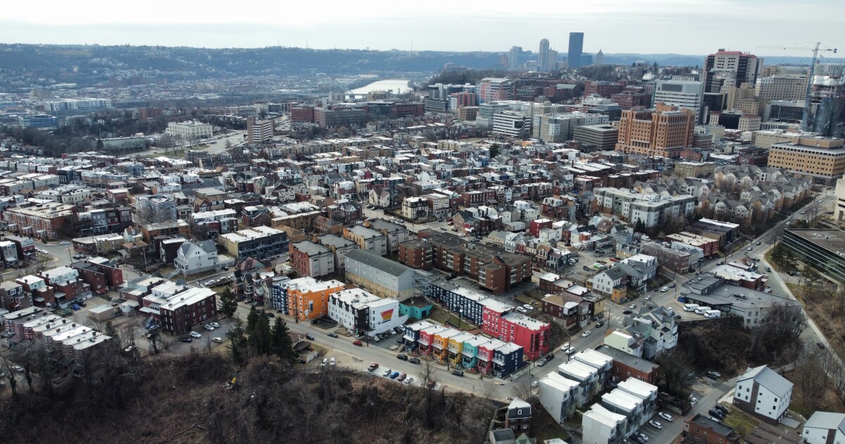 De grote jury van Pittsburgh klaagt zes inwoners aan wegens vermeende antisemitische aanvallen in Oakland