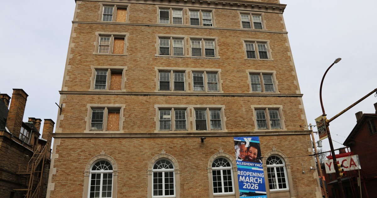De onlangs gerenoveerde Allegheny YMCA in Pittsburgh's North Side gaat vandaag weer open