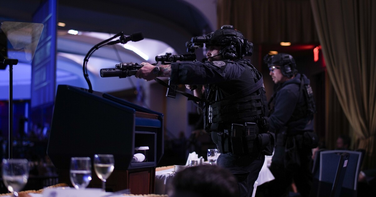 Er komen details naar voren over de vermeende schutter tijdens het diner van correspondenten in het Witte Huis