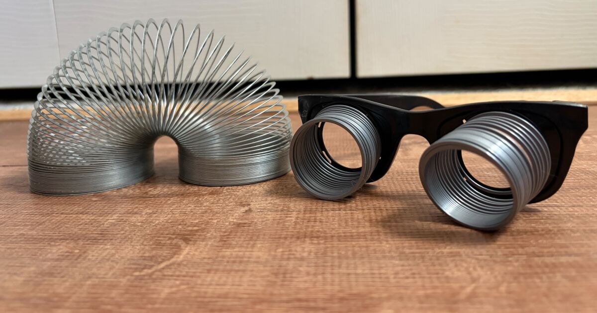 Het nieuwe Slinky-museum in Pennsylvania zal de ruimte delen met tentoonstellingen over kanaalbekkens in een historisch huis