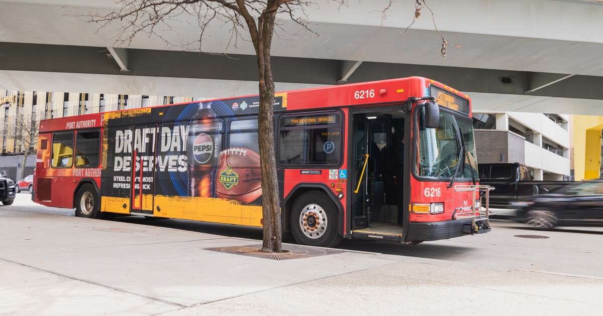 'Niet rijden.' Ambtenaren uit Pittsburgh moedigen het gebruik van het openbaar vervoer aan tijdens de NFL Draft