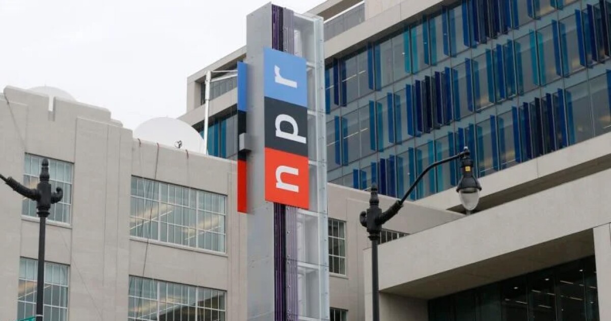 Rechter blokkeert het bevel van Trump om de financiering van NPR en PBS te beëindigen