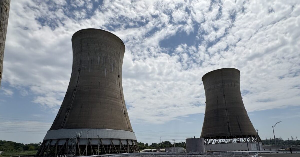Wetgevers dienen een wetsvoorstel in om de staat extra toezicht te geven op het watergebruik in nieuwe datacenters