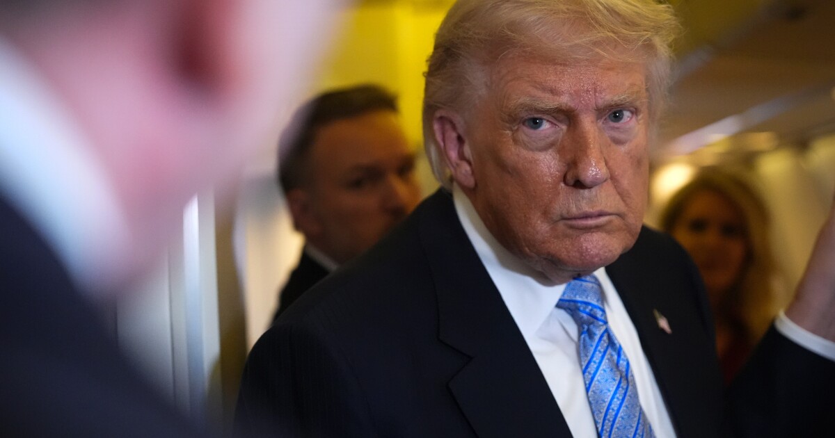Trump zegt dat de leider van de Islamitische Staat werd gedood tijdens een gezamenlijke Amerikaans-Nigeriaanse missie