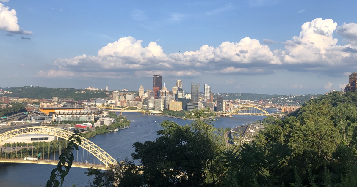Allegheny County wordt ondanks de belastingverhoging in 2025 geconfronteerd met aanhoudende begrotingsproblemen, waarschuwt de controller