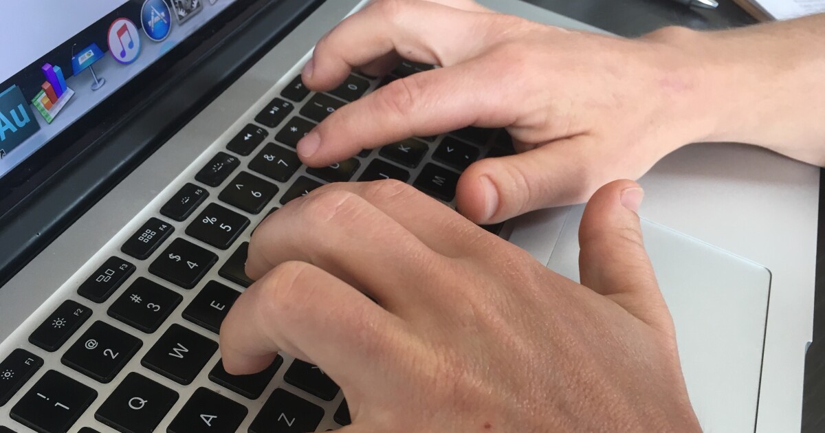 De wet van het Huis van Afgevaardigden zou vereisen dat Pa. Cyber Charter-studenten tijdens live-instructie voor de camera aanwezig zijn