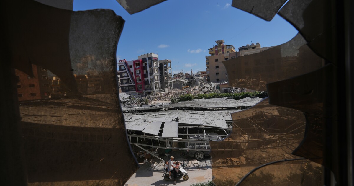 JD Vance arriveert in Zwitserland voor gesprekken met Iran over een fragiel vredesakkoord