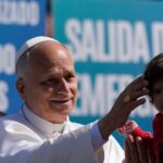 Paus Leo verdedigt migranten aan de 'kade van schaamte' in Spanje