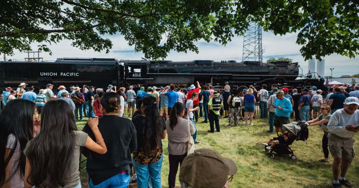 Big Boy-locomotief tuft door Pittsburgh tijdens een nationale tournee