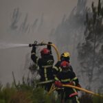 De branden in Frankrijk en Spanje dwingen meer dan 300.000 mensen hun huizen te ontvluchten