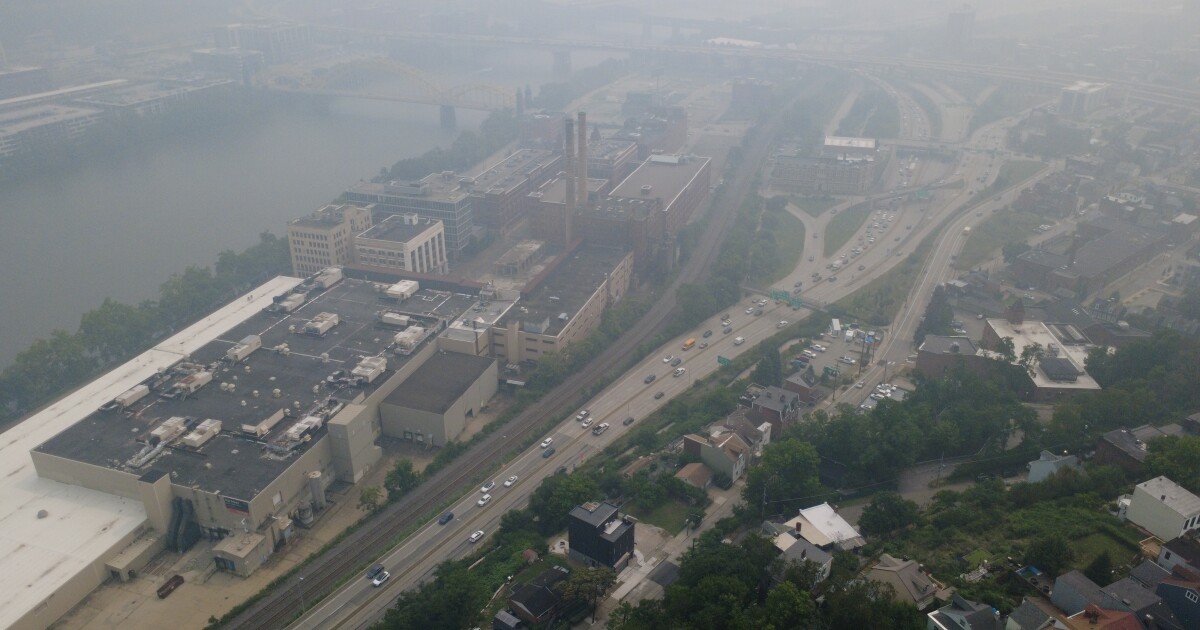 De rook van natuurbranden keert vandaag terug naar Pittsburgh, code oranje luchtkwaliteitswaarschuwing is van kracht tot middernacht