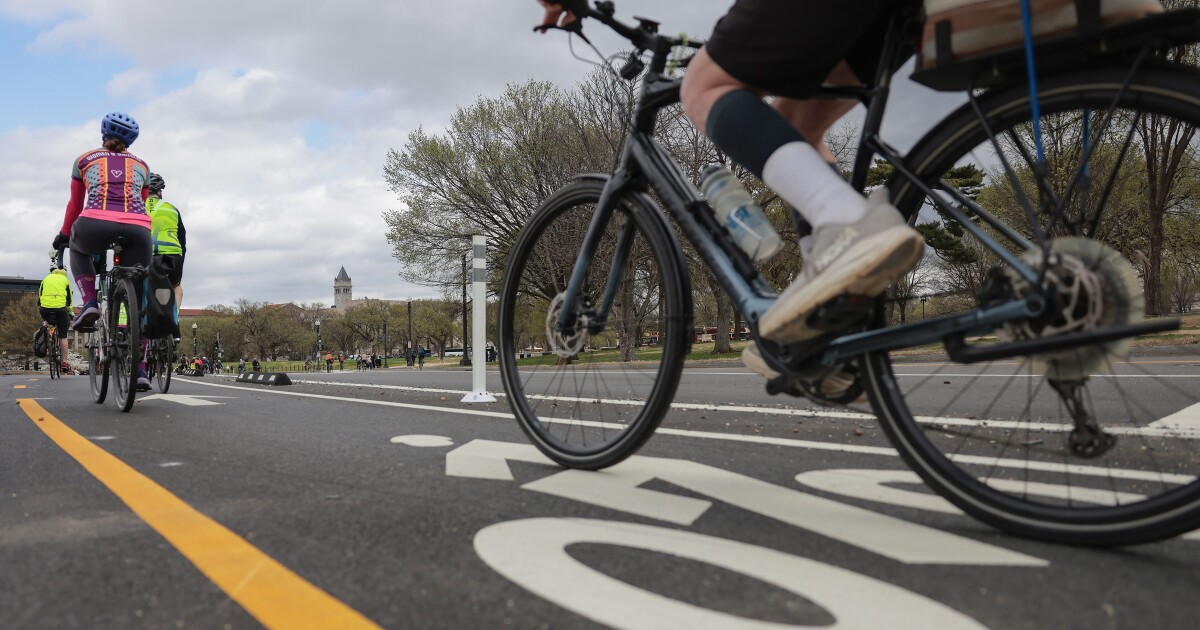Fietspaden en flitspalen verdwijnen uit de lijst van bewezen veiligheidsmaatregelen van het DOT