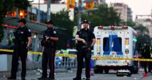 Politie Toronto zoekt verdachten na dodelijke schietpartij op festival