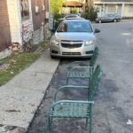 De Pittsburgh Council stemt om het parkeren op trottoirs en fietspaden te beteugelen door de maas in de code te dichten