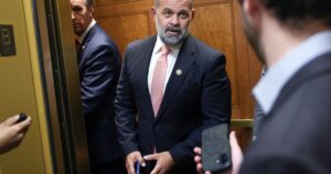 De omstreden Republikeinse vertegenwoordiger van Florida, Cory Mills, verliest zijn strijd om zijn zetel in het Huis van Afgevaardigden te behouden