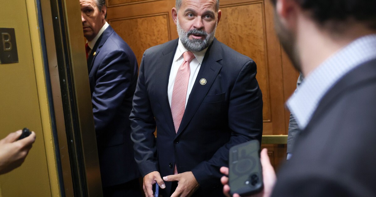 De omstreden Republikeinse vertegenwoordiger van Florida, Cory Mills, verliest zijn strijd om zijn zetel in het Huis van Afgevaardigden te behouden