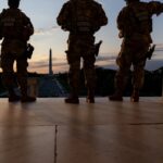 Gewapende troepen patrouilleren nu al een jaar in DC. Het daagt democratische normen uit