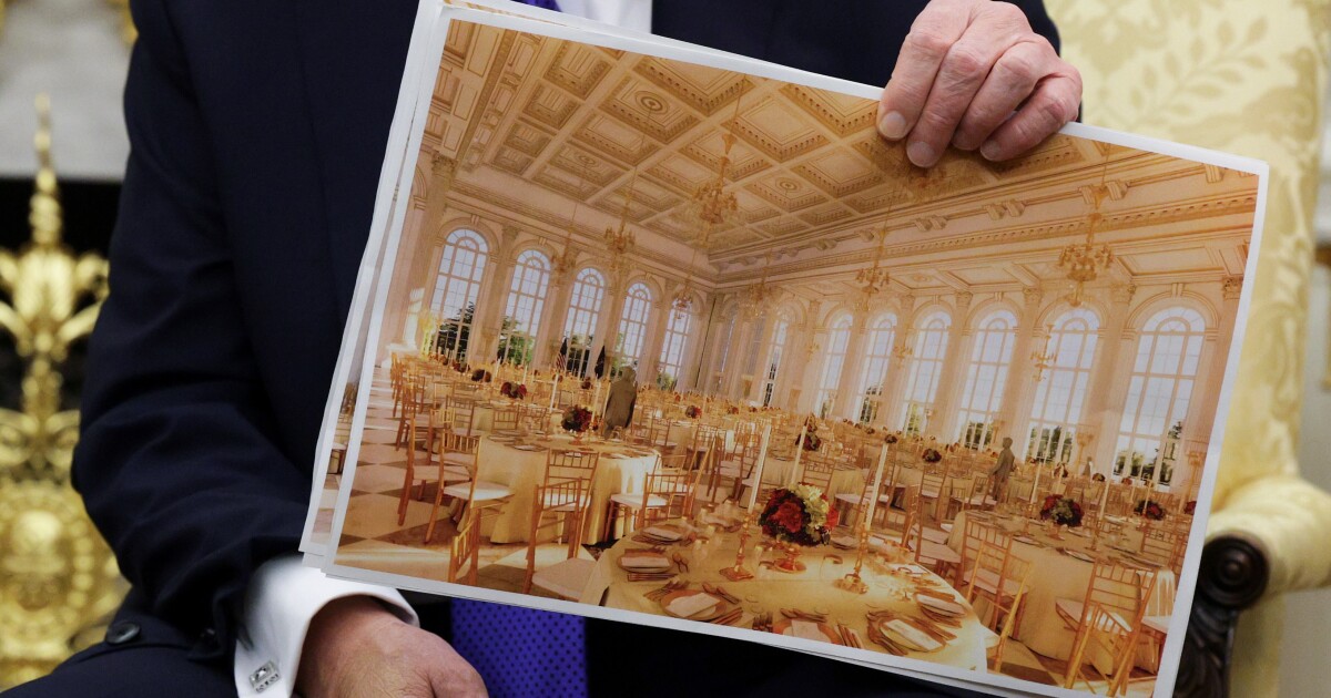 Het Hooggerechtshof staat toe dat de bouw van de balzalen van Trump voorlopig doorgaat