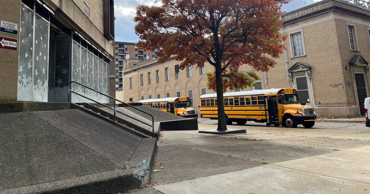 Pittsburgh Public Schools trapt het nieuwe academisch jaar af met het jaarlijkse Back-to-School-evenement in Acrisure