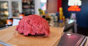 Zal het nieuwste rundvleesplan van Trump uw hamburger goedkoper maken? Niet veel, zeggen experts