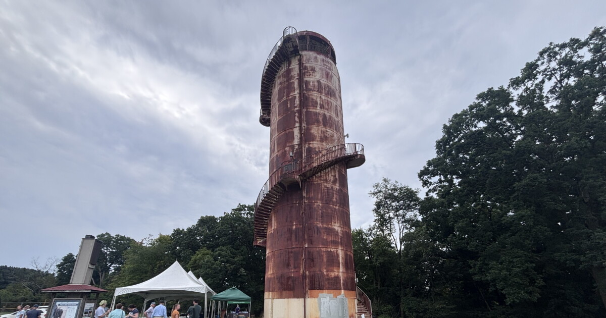 Ambtenaren starten de restauratie van de North Park Observation Tower nabij Pittsburgh