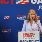 De Republikeinse kandidaat voor het gouverneurschap van Pa., Stacy Garrity, deelt een betaalbaarheidsplan in Altoona