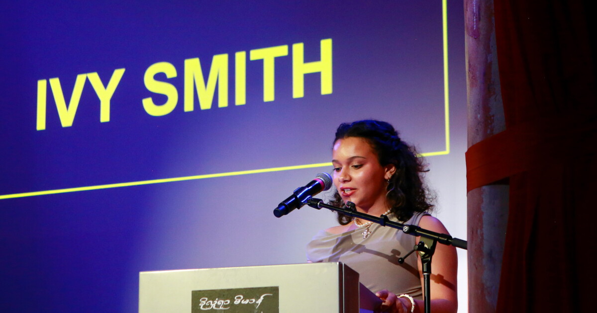 Heb je gedichten? Allegheny County wil een nieuwe Youth Poet Laureate