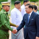 Het militaire hoofd van Myanmar bezoekt Vietnam om de betrekkingen te normaliseren