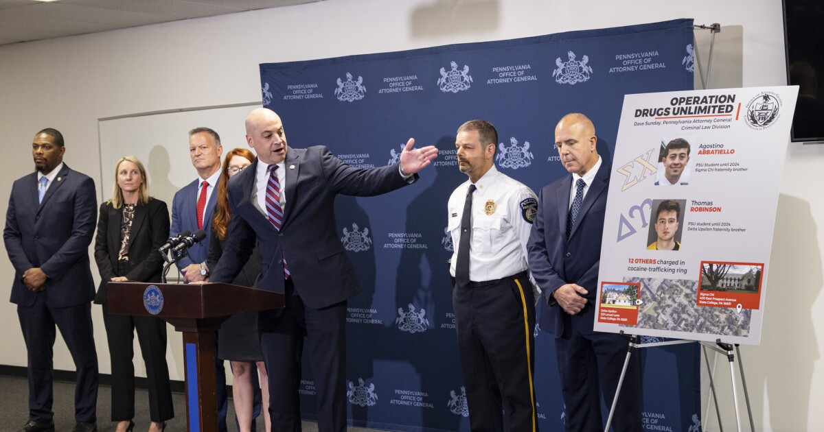 14 aangeklaagd voor cocaïnehandel bij 2 broederschappen in Penn State, zegt AG dat hij verpakte drugs belooft