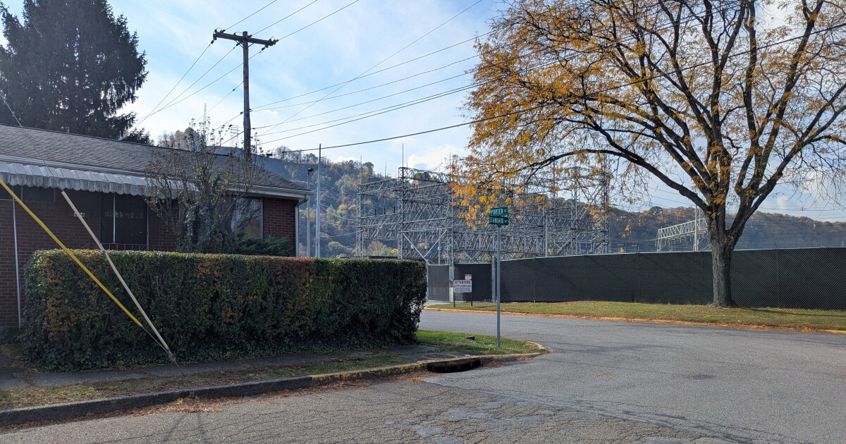 Bewoners dringen er bij Allegheny County op aan het Springdale-datacenter af te wijzen op basis van lawaai en vervuiling