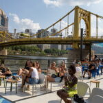 Dit weekend: de zomer eindigt bij Shore Thing, donkere komedie op de Irish Troubles, Allentown Night Market