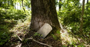 In het hele land liggen meer dan 1.000 kinderen begraven in jeugdgevangenissen