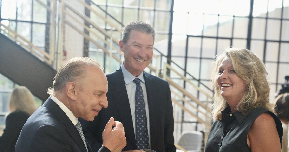 Lemieux Foundation en UPMC lanceren een centrum van $ 5 miljoen om het microbioomeffect op kanker te bestuderen