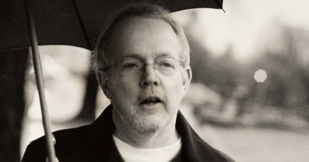 Noah Adams, jarenlang presentator van NPR's All Things Considered, is overleden