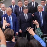 Trump zegt dat toptechnologiebedrijven een akkoord hebben getekend voor ‘zelfcontrole’ op het gebied van AI-ontwikkeling